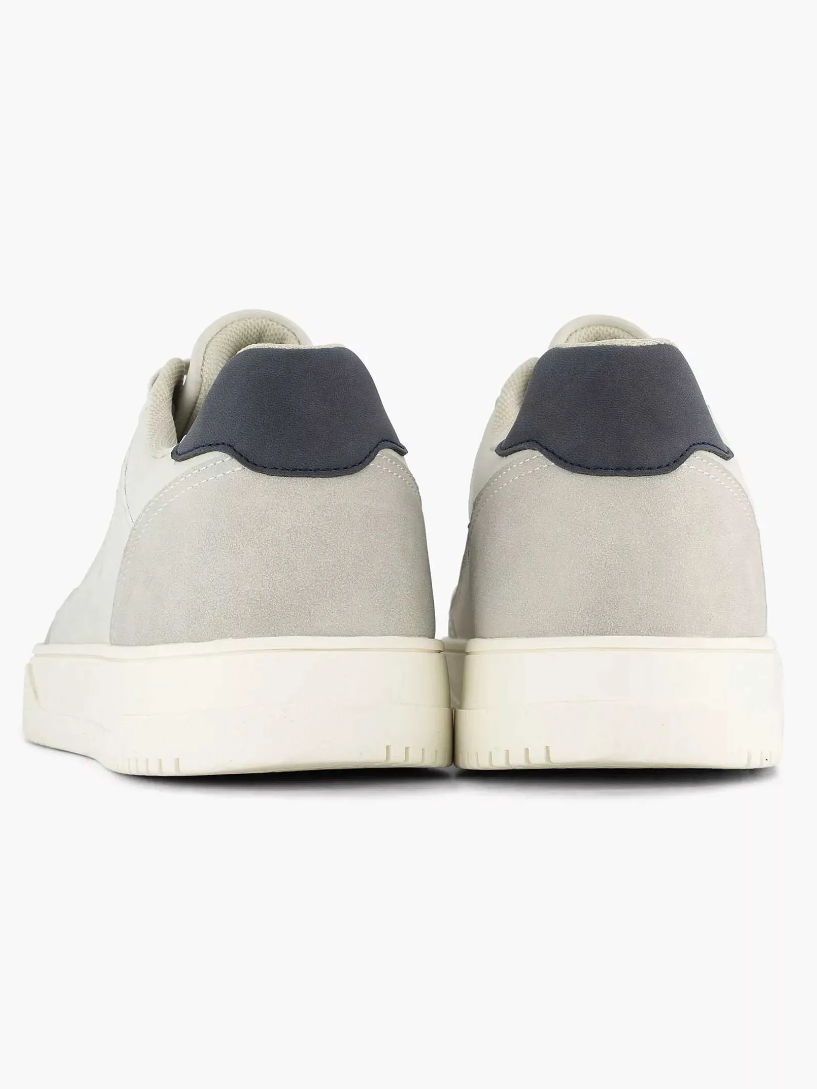 Beige Sneaker