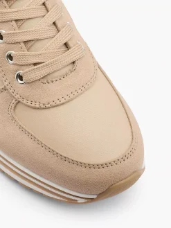 Beige Sneaker