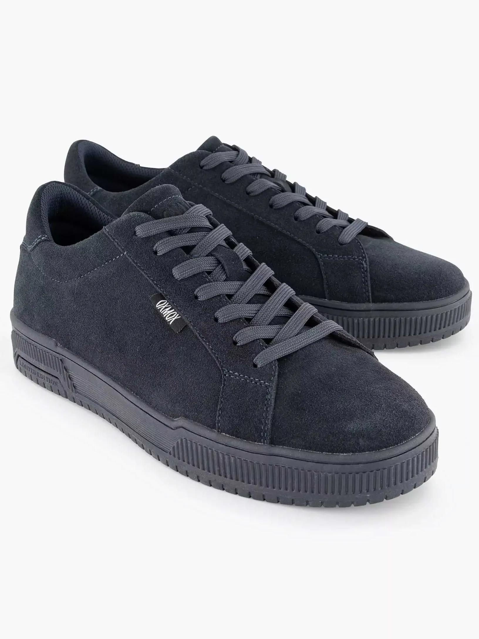 Donkerblauwe Suede Sneaker