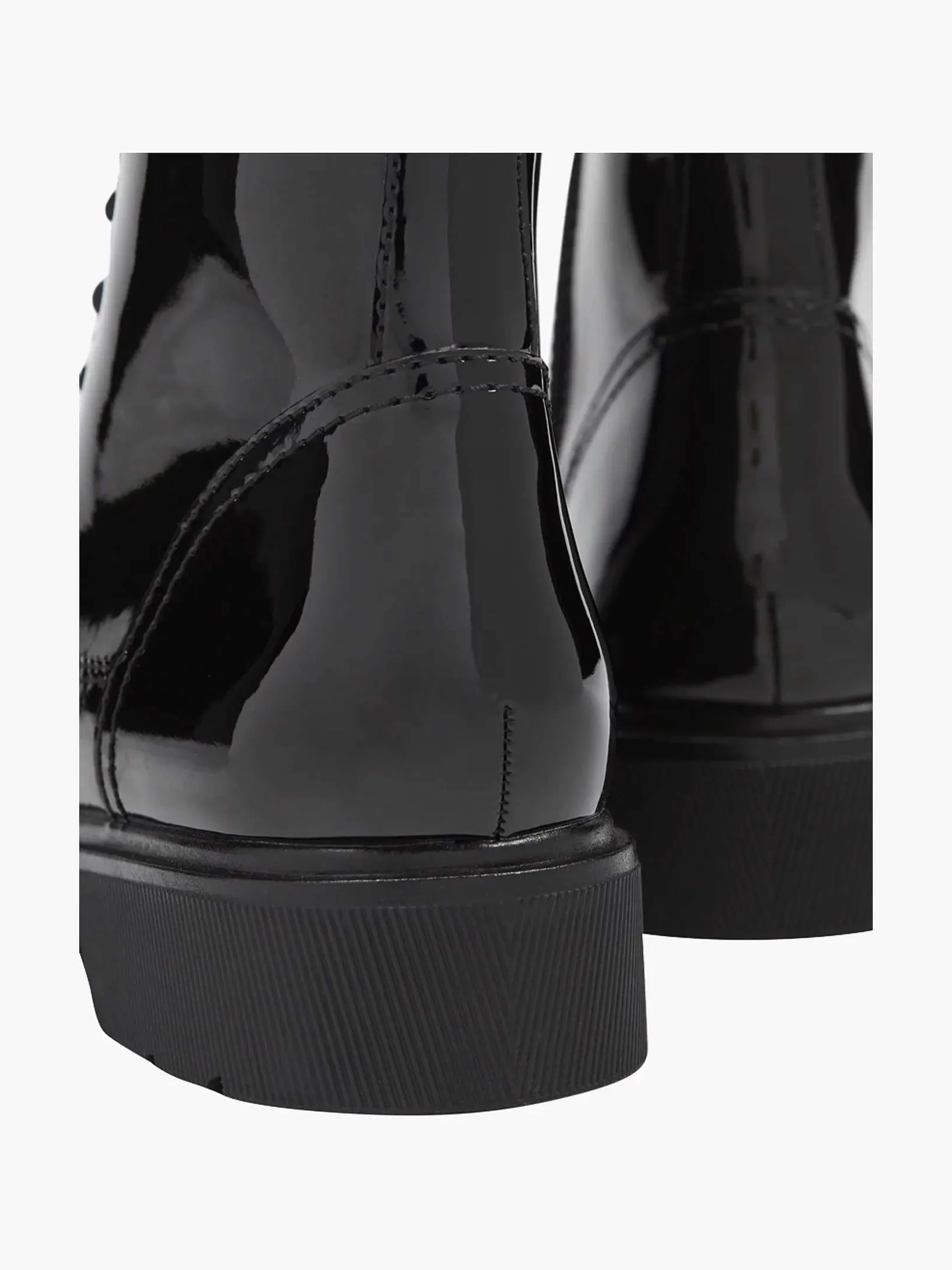 Zwarte Veterboot Lak